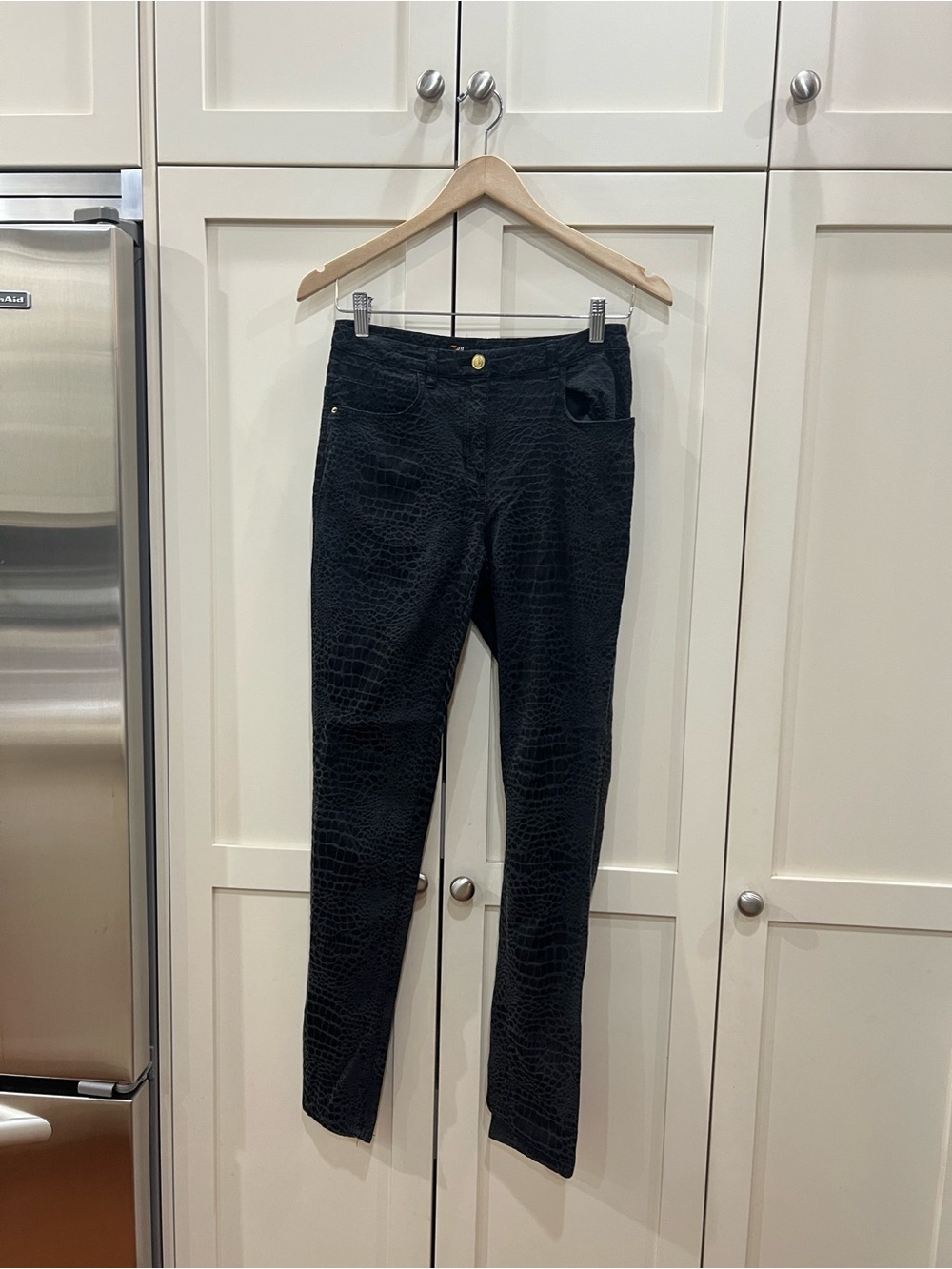 H&m pants with croc print